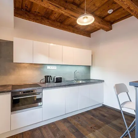 Modern In A Picturesque 15th-century Building Holiday home *