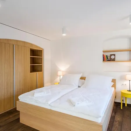 Holiday home Modern In A Picturesque 15th-century Building *