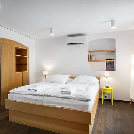 Holiday home Modern In A Picturesque 15th-century Building Prague