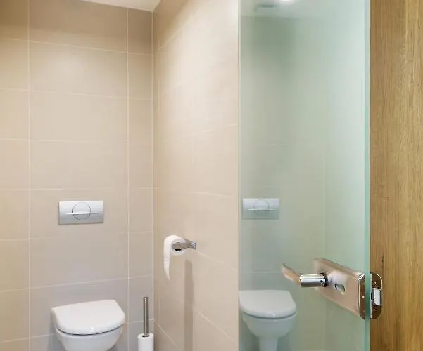 Modern In A Picturesque 15th-century Building Holiday home *